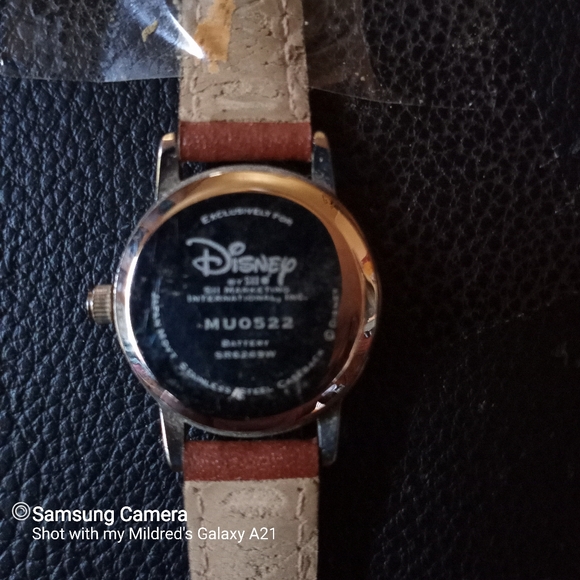 Watch - Picture 3 of 3